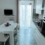 Angela's Apartment. Elegant Two Bedroom House In Apartament Irsina