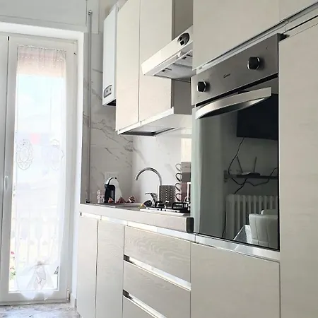 Angela's Apartment. Elegant Two Bedroom House In * Irsina